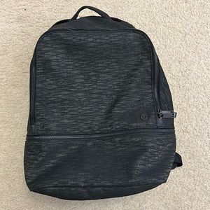 Lululemon 20L backpack